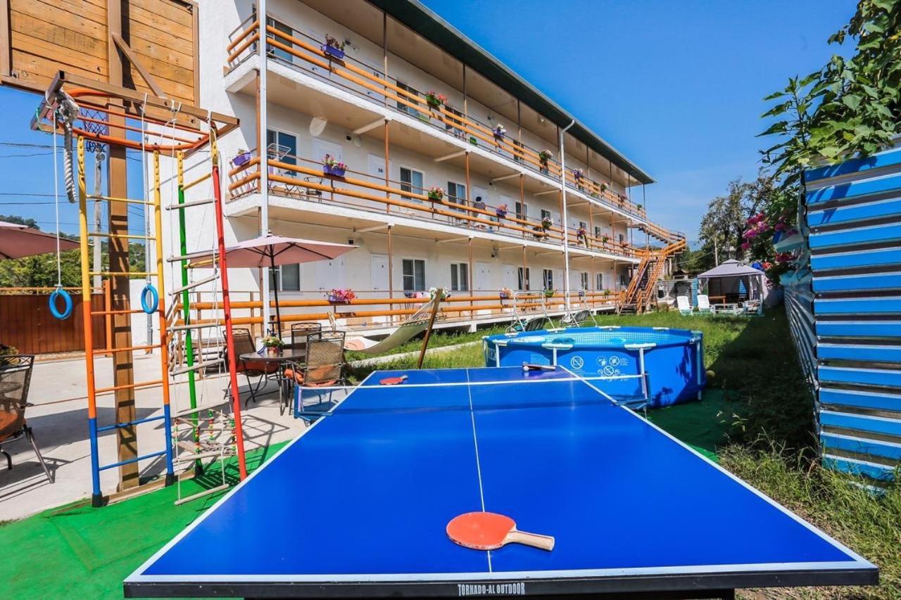 Hôtel Abkhazia Tali à Soukhoumi Extérieur photo